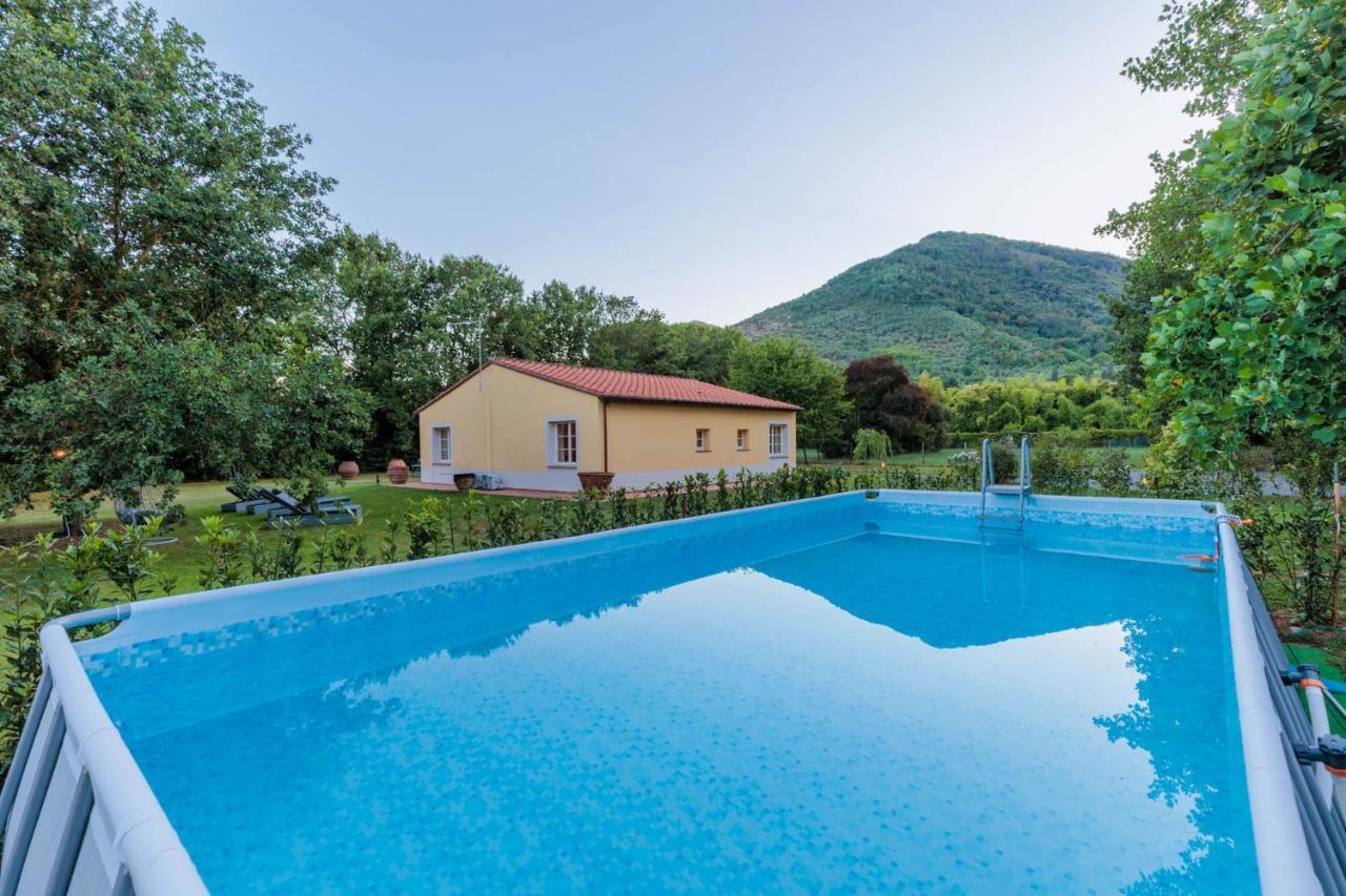 Villa Bassotta, A Charming Cottage Lucca Buitenkant foto