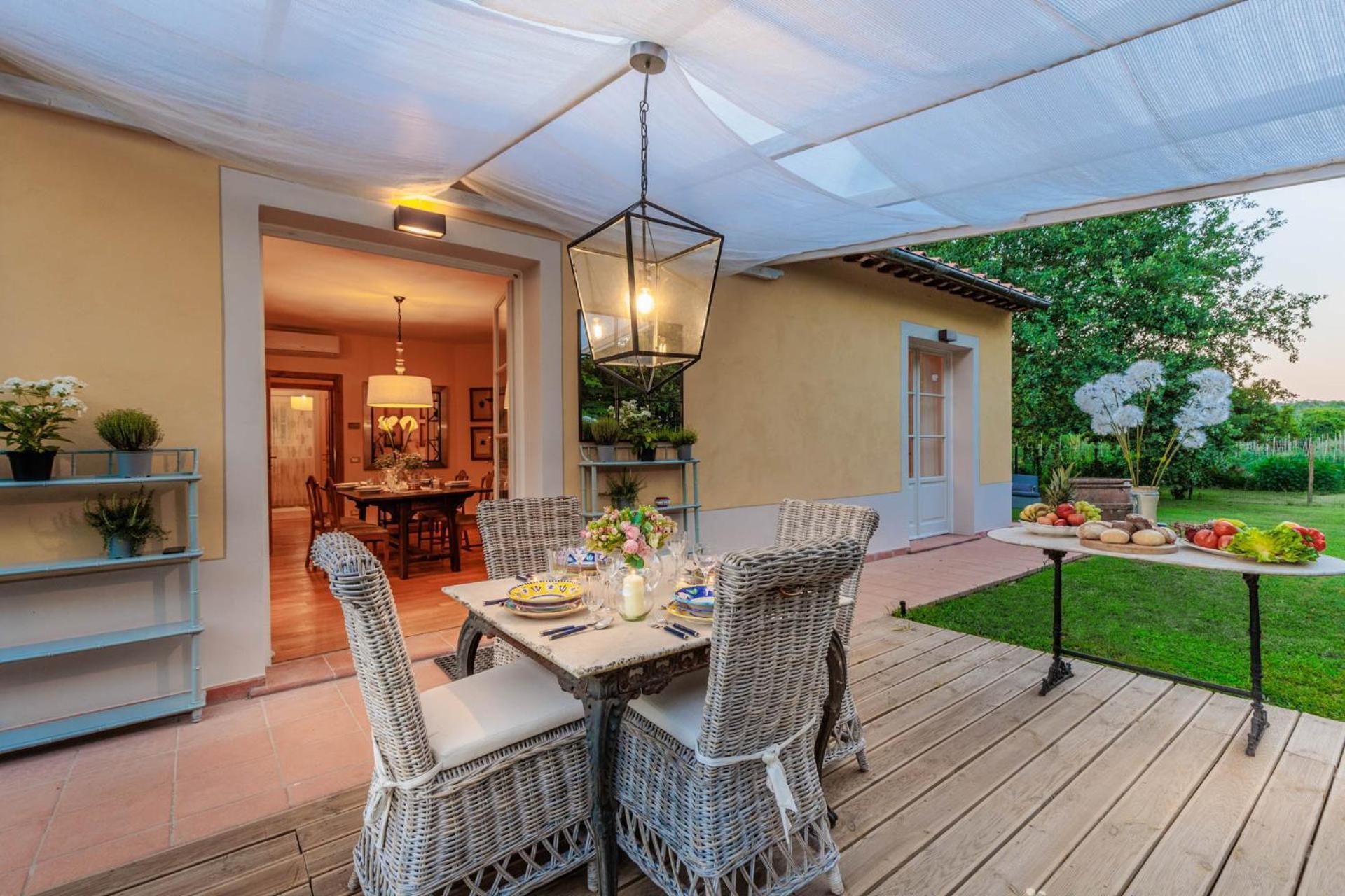 Villa Bassotta, A Charming Cottage Lucca Buitenkant foto